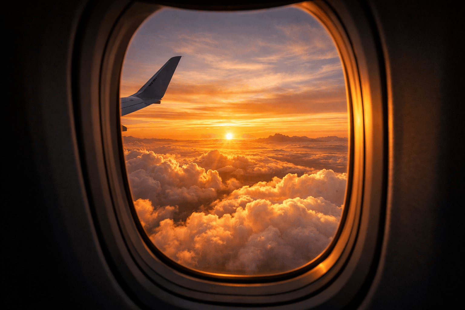 eSIM vs SIM Card for Travel: Which One Should You Choose?